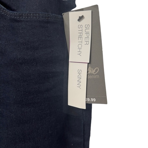 Mossimo size 10 Super Stretchy Skinny. NWT - Picture 3 of 7